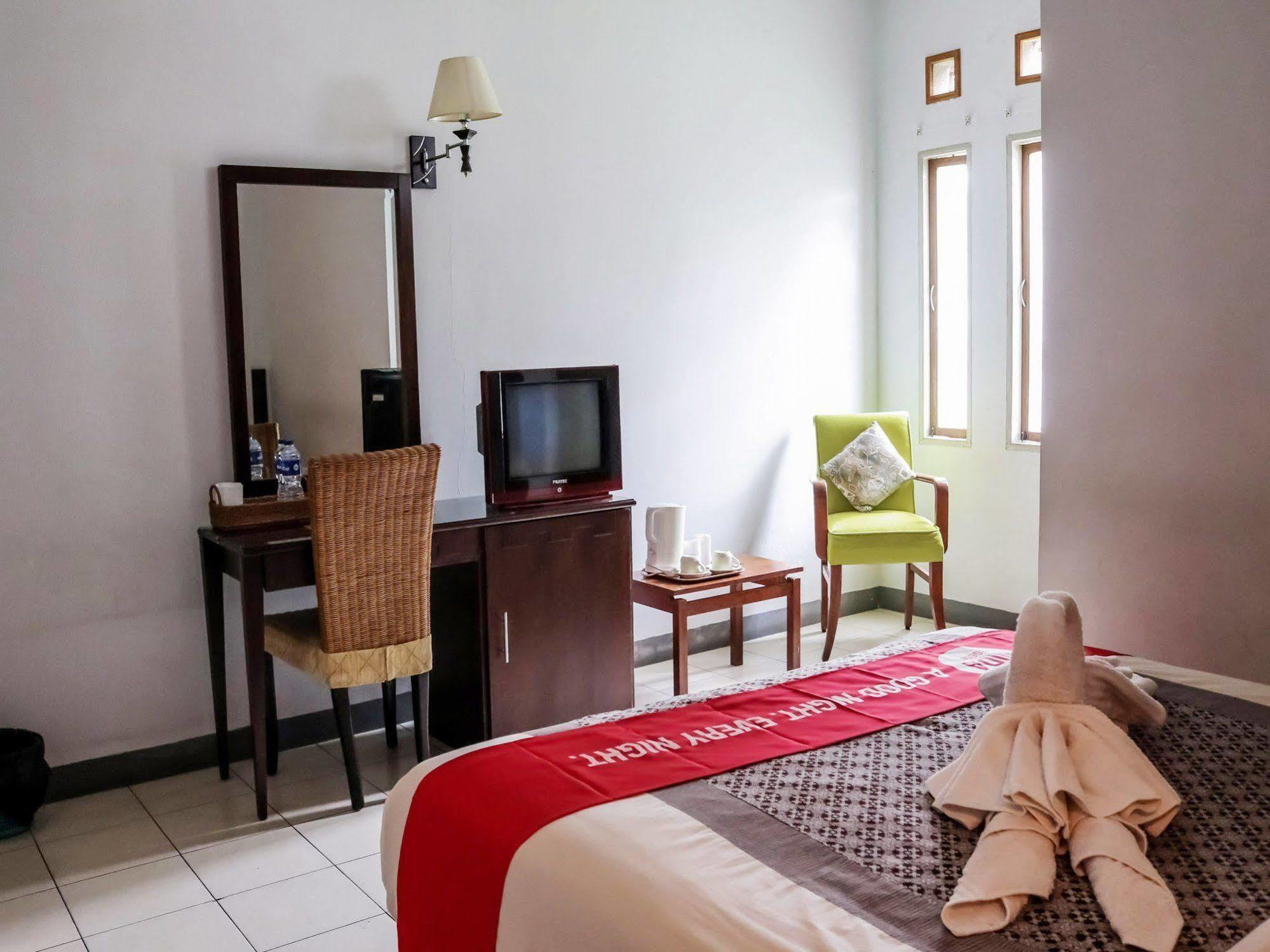 Hotel Nida Setra Sari Kulon 2*